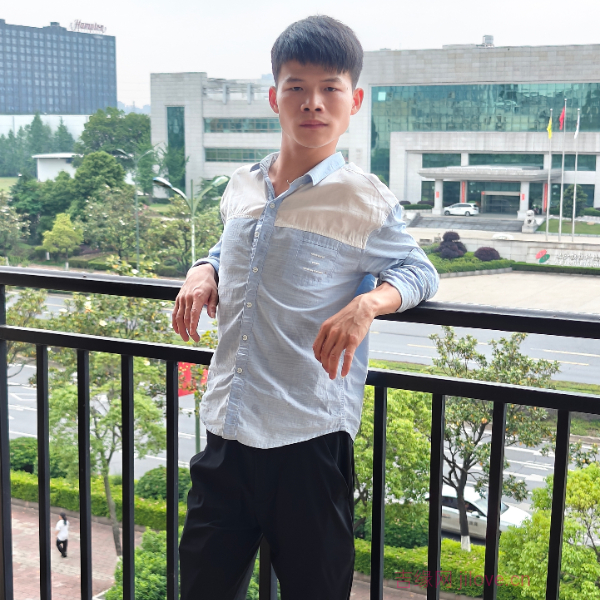 湖南28岁单身帅哥真诚找对象-吉林征婚相亲网