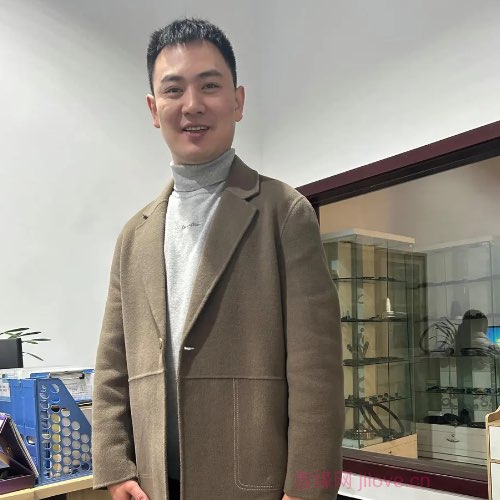 32岁岁四川单身帅哥 - 吉林吉缘网